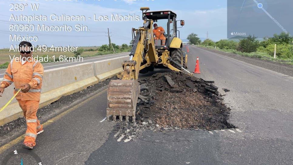 Arreglan tramo carretero de «La Costera» en Angostura tras derrumbe de piedra