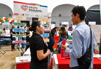 Ofertan vacantes con sueldos de 12 mil pesos en Feria Nacional del Empleo en Culiacán