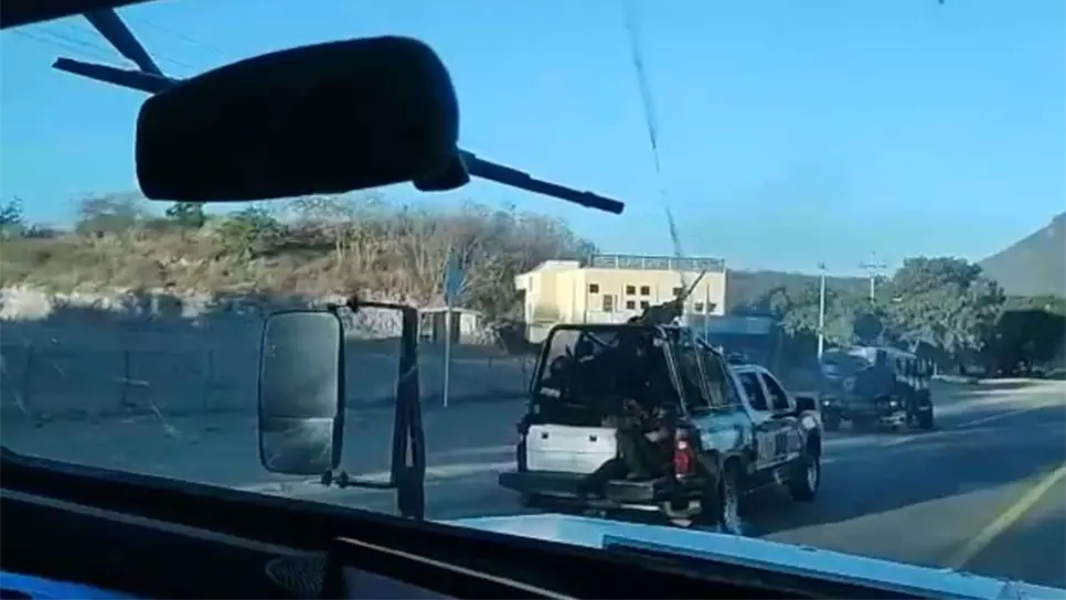 Así llegaron los policías a Paredones.