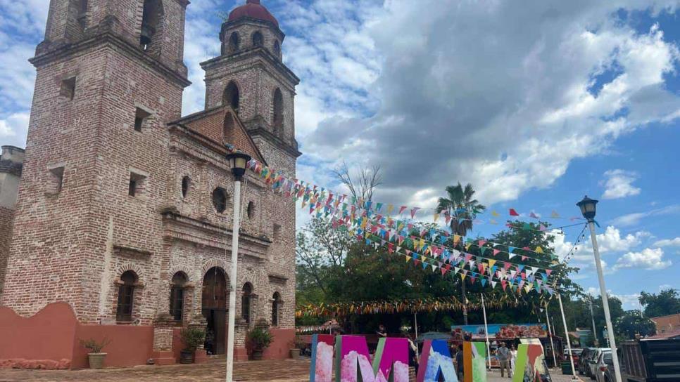 Doña Chayito solicita viaje a Imala al alcalde de Culiacán para festejar sus Bodas de Oro