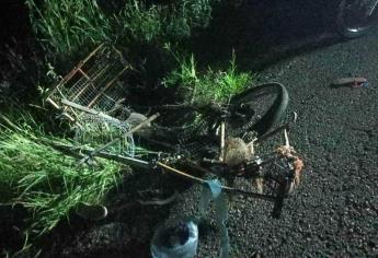 Camioneta embiste a una familia en motocicleta en Culiacán