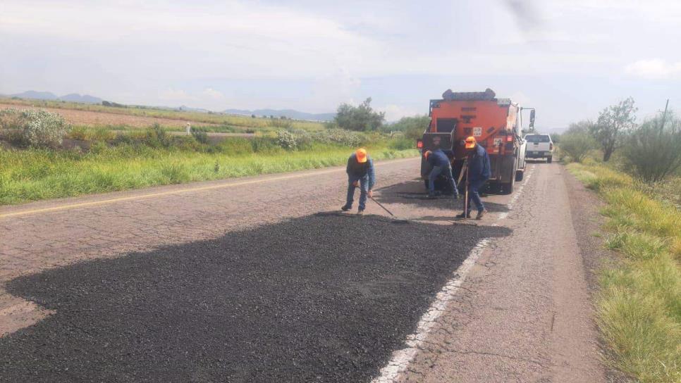 Reencarpetan parte de la carretera México 15 en El Carrizo