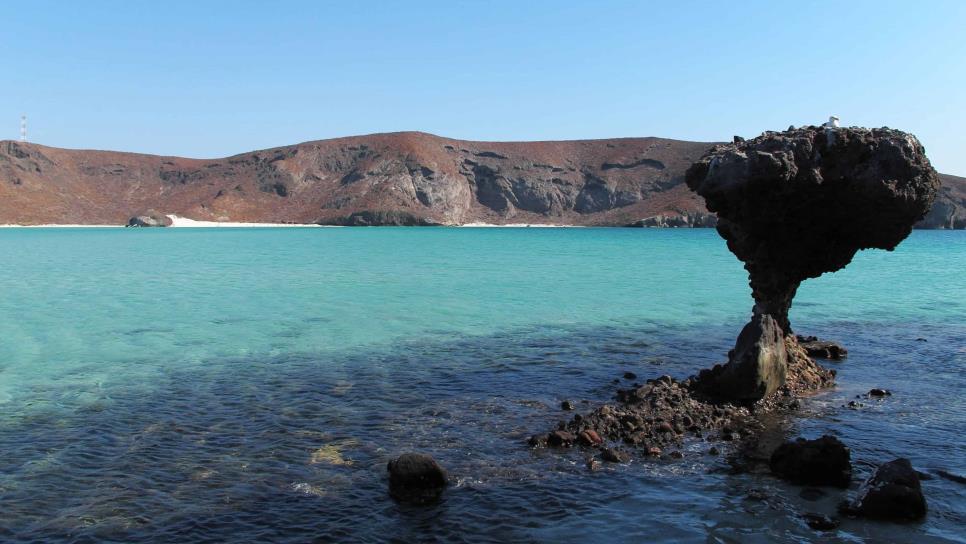 ¿Balandra está en riesgo? Megaproyecto "Kuni" amenaza a la playa más bonita de México