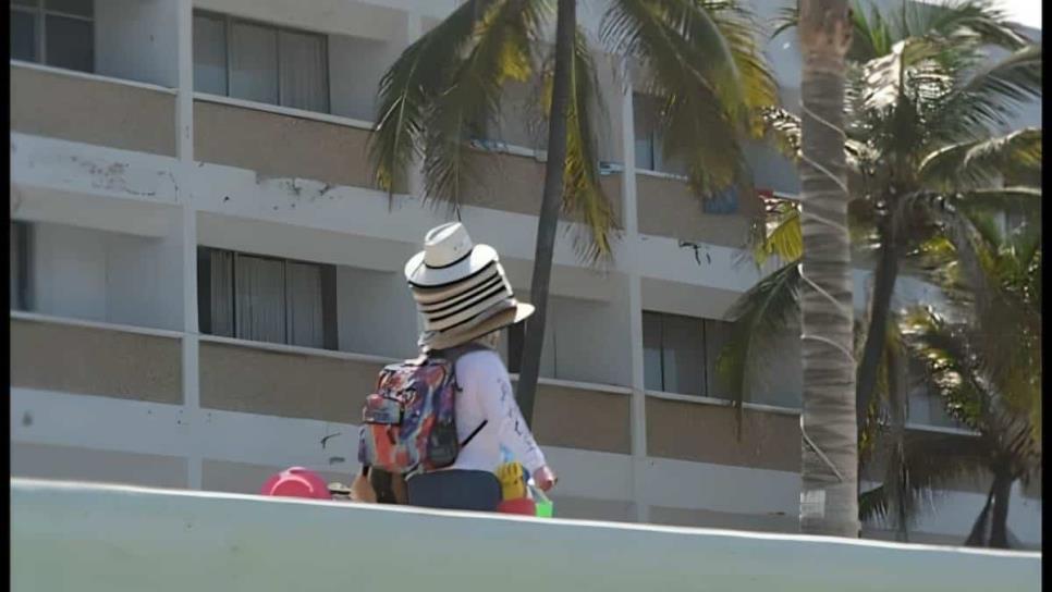 ¿Cuánto cuesta un sombrero de moda en las playas de Mazatlán?