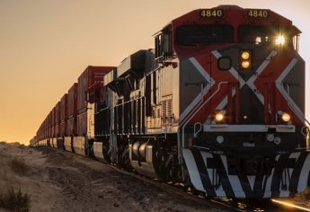 Esta paradisíaca playa de Mazatlán se encuentra en el recorrido del ferrocarril