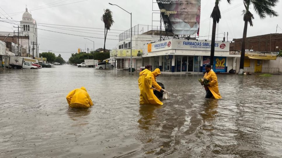 Estas colonias de Los Mochis quedan intransitables tras las lluvias