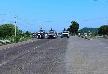 Aseguran una camioneta doble rodado tras enfrentamiento en Villa Juárez, Navolato 