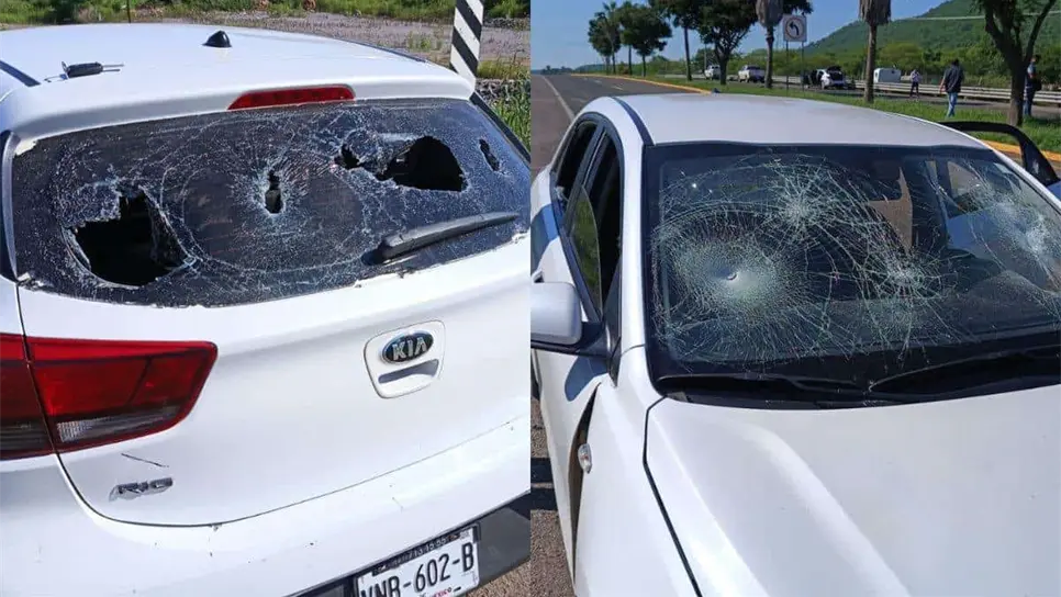 Los enfrentamientos siguen por la carretera México 15. FOTO: Luz Noticias