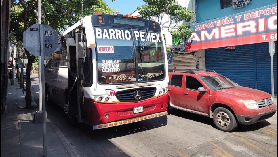 Camiones urbanos volverán a circular hasta que se restablezca la normalidad en Culiacán: transportistas Camiones urbanos volverán a circular hasta que se restablezca la normalidad en Culiacán: transportistas