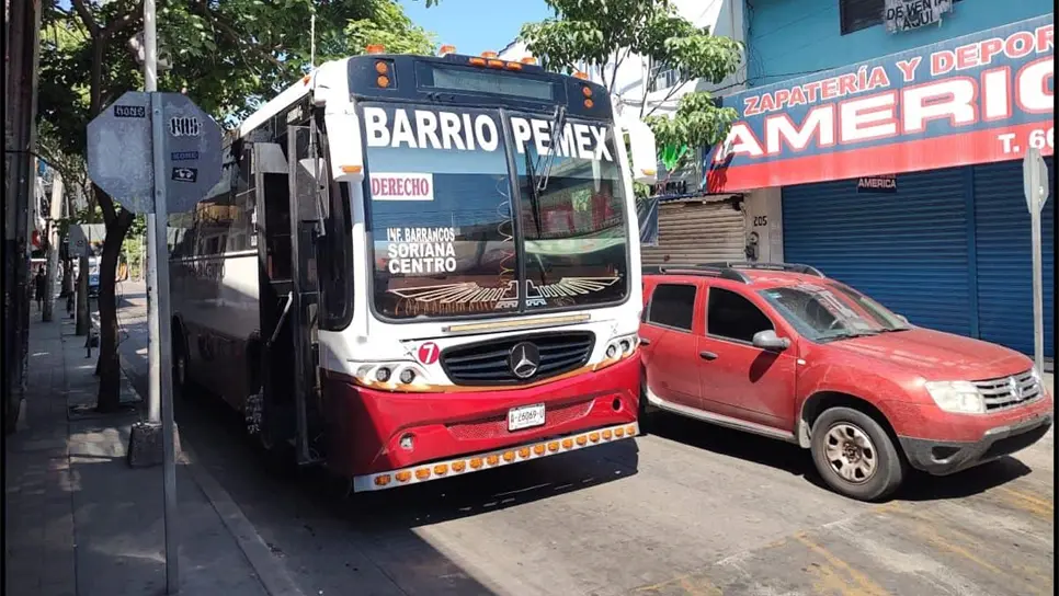Camiones urbanos volverán a circular hasta que se restablezca la normalidad en Culiacán: transportistas
