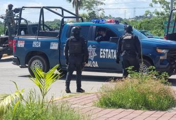 Aseguran 4 vehículos y un arsenal de armas en Los Arrayanes, Culiacán