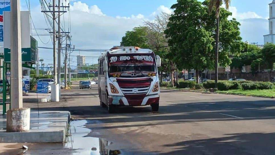 ¡Si hay camiones! pese a presuntos enfrentamientos,  autoridades no autorizan la suspensión del transporte en Culiacán 