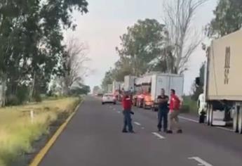 Transportistas quedan encerrados en la Maxipista por enfrentamientos en Laguna de Canachi