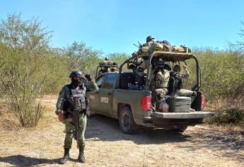 Ejército asegura 3 vehículos en un domicilio de Eldorado, uno de ellos blindado