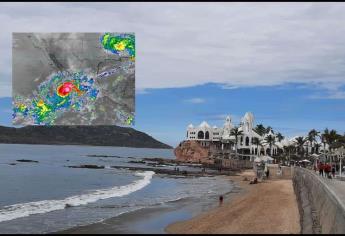 Mazatlán se mantiene en alerta ante posible formación de Tormenta Tropical Ilena