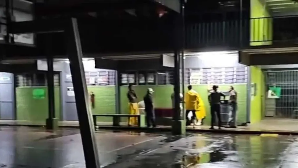 Las autoridades siguen activas por si pasa cualquier inconveniente. FOTO: Cortesía