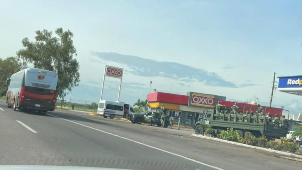 Aseguran tres camionetas por la Maxipista; una de ellas estaba blindada