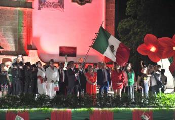 Se vive una gran noche del Grito de Independencia en Guasave 