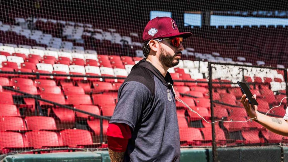 El Zurdo Culichi Rubén Reyes se incorpora a las prácticas con Tomateros de Culiacán