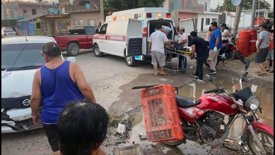 Motociclista de la tercera edad sufre graves lesiones tras colisión con taxi en Villa Unión