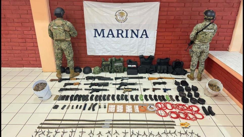 Marina asegura granadas, armas de fuego y equipo táctico en Las Flores, Culiacán 