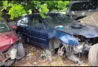 ¿Colonia o yonke? Habitantes de la Texas en Ahome se dicen hasta el cuello de chatarra abandonada en la zona