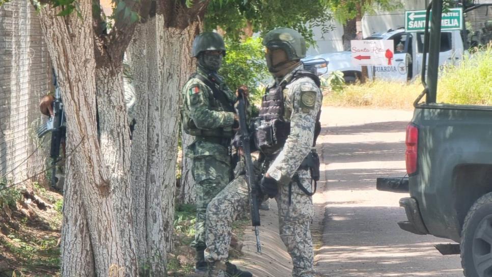 Encuentran a una persona asesinada a balazos en Higueras de Abuya en Culiacán 