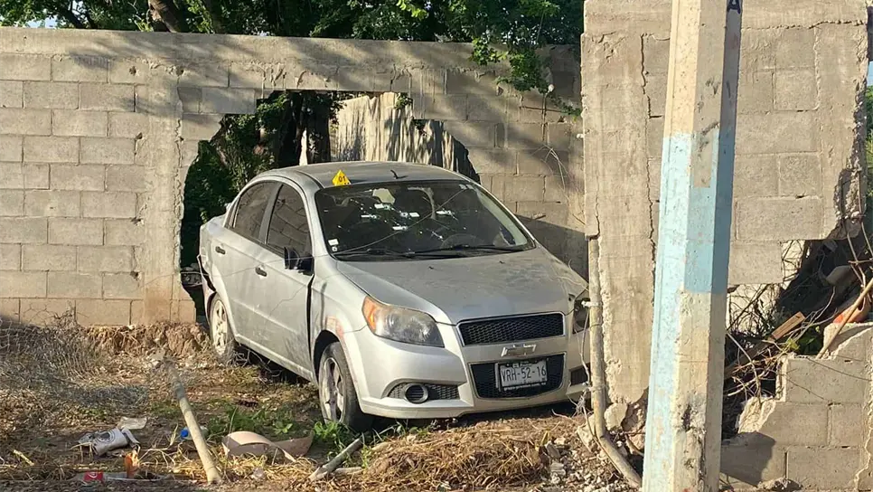 La unidad quedó con impactos de bala.