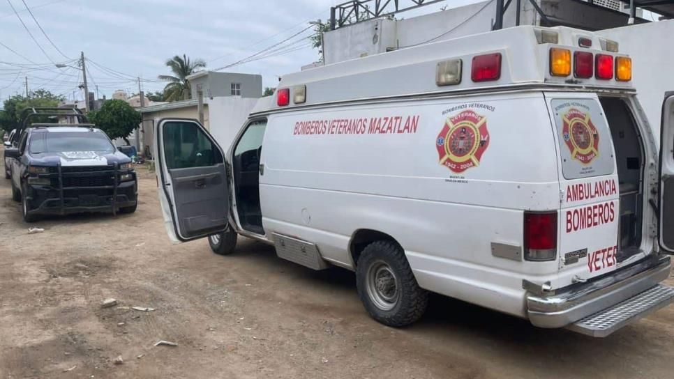 Hombre resulta lesionado con arma blanca tras ataque de su esposa en Mazatlán