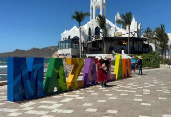 Restauranteros de Mazatlán aplican promociones tras bajas ventas por ola de violencia | VIDEO