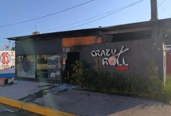 Sujetos armados atacan a balazos e incendian local de Sushi en Los Huizaches, Culiacán