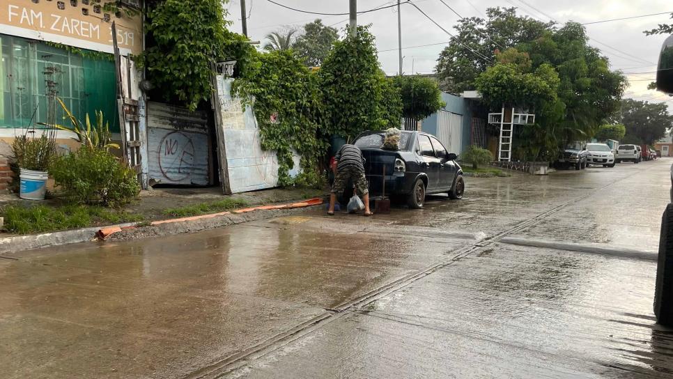 Lluvia sorprende este lunes a la zona sur de Sinaloa