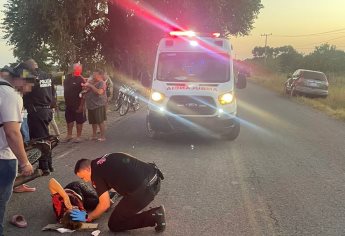 Choque de dos motocicletas deja cuatro lesionados en Higuera de Zaragoza 