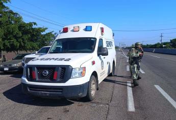 Encuentran a un hombre ejecutado a la orilla de la maxipista en la sindicatura de Quilá