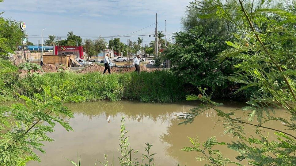 Encuentran muerto a un hombre dentro de un canal de riego al sur de Los Mochis