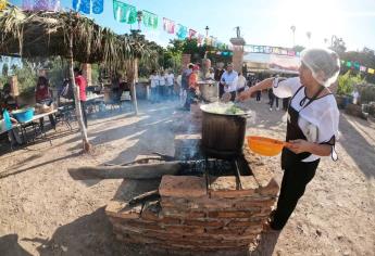 Wakabaki y comida tradicional Yoreme-Mayo en el Parque Sinaloa