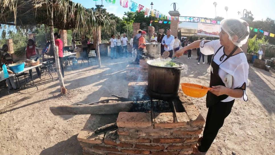 Wakabaki y comida tradicional Yoreme-Mayo en el Parque Sinaloa