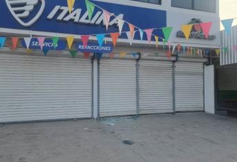 Roban 40 motocicletas de agencia por la colonia López Mateos en Culiacán