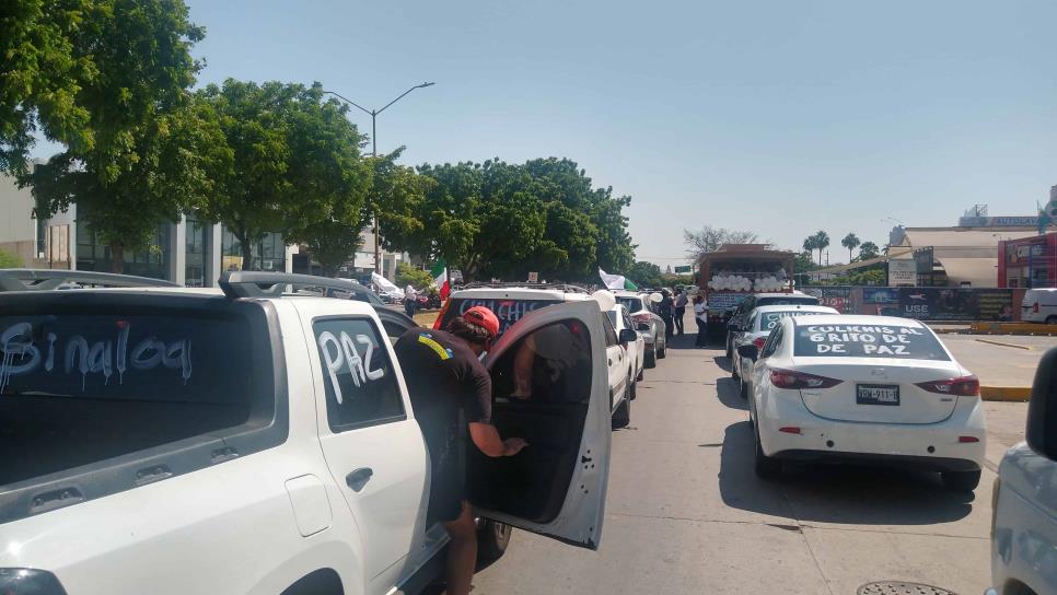 Culiacanenses realizan caravana; exigen paz en Sinaloa