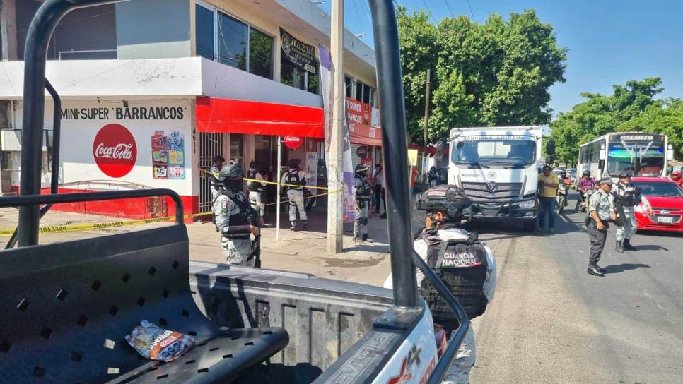 ¡Ya van ocho este sábado!; matan a un joven motociclista en Infonavit Barrancos, Culiacán