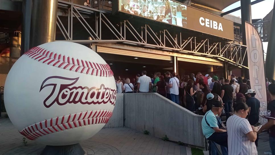 Tomateros abre puertas del estadio y dan acceso libre al juego de inauguración