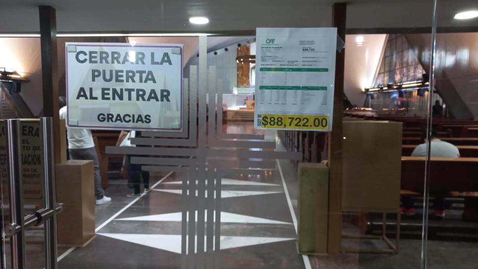 Casi 90 mil pesos de luz llegan a la Iglesia La Lomita y exhiben recibo en la entrada