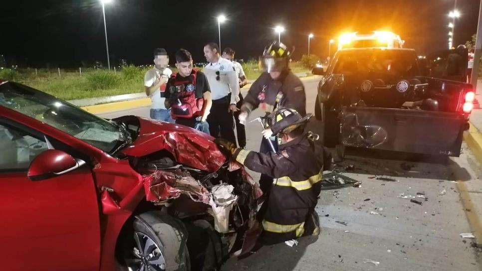 Sábado caótico en la avenida Delfín de Mazatlán, dos choques se registraron en la misma zona