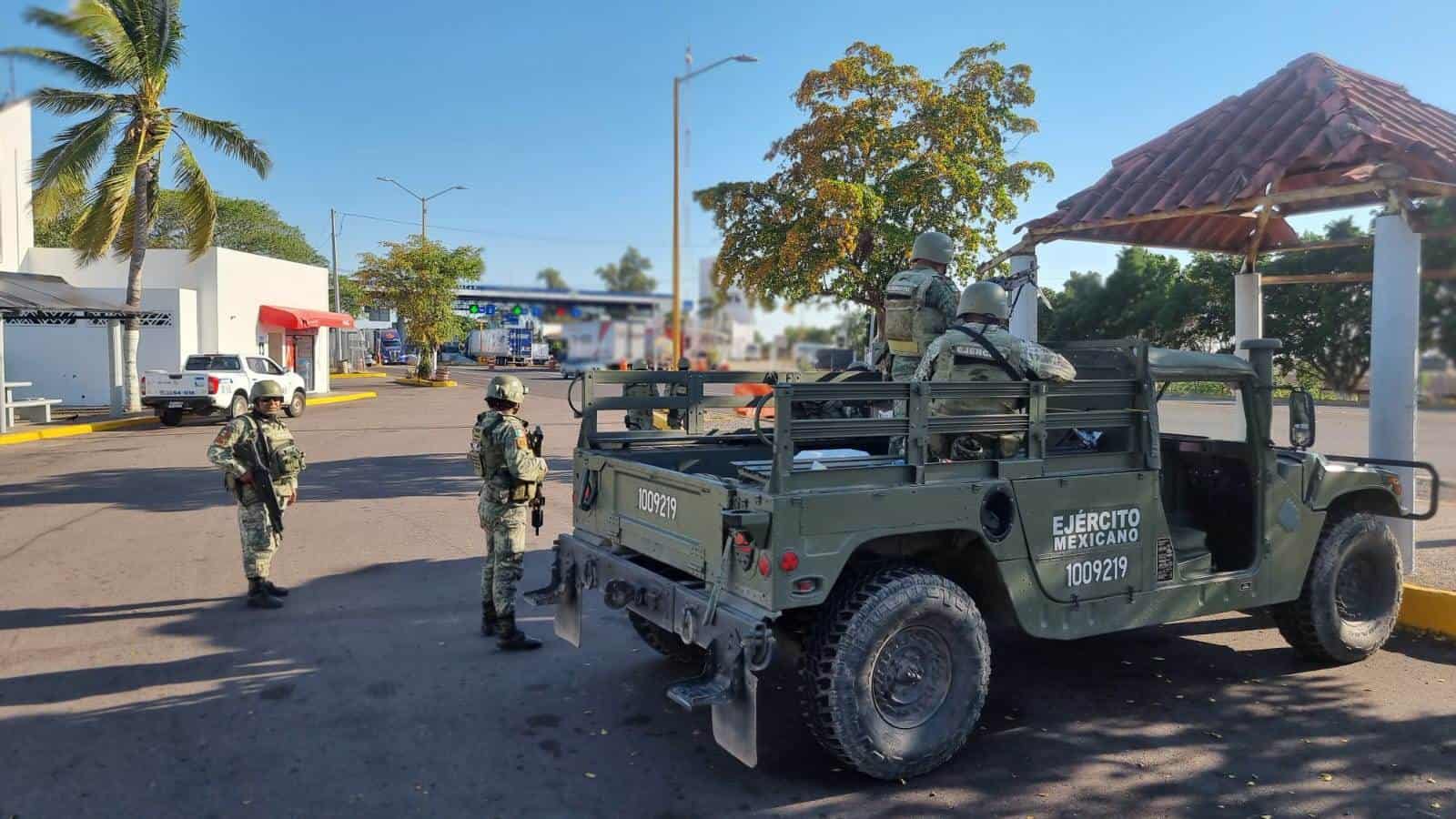 FOTO: Llegan más militares a Culiacán.