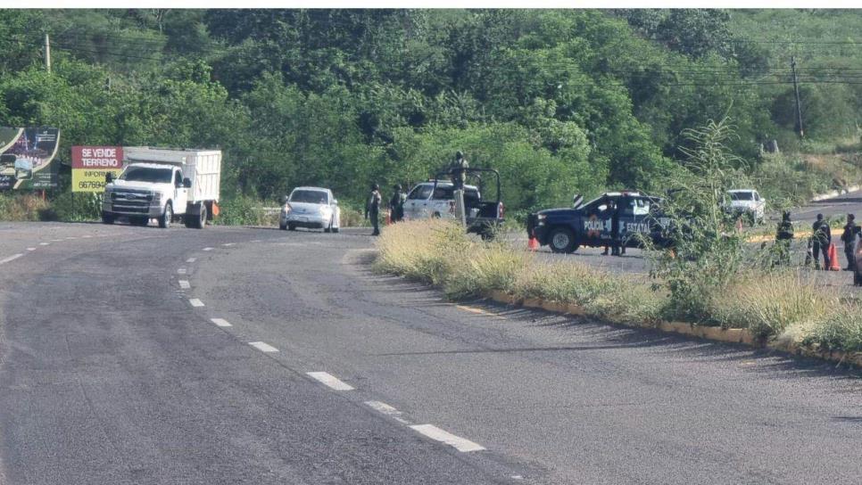 Aseguran un civil y 4 vehículos en enfrentamientos sobre la Maxipista Culiacán-Mazatlán