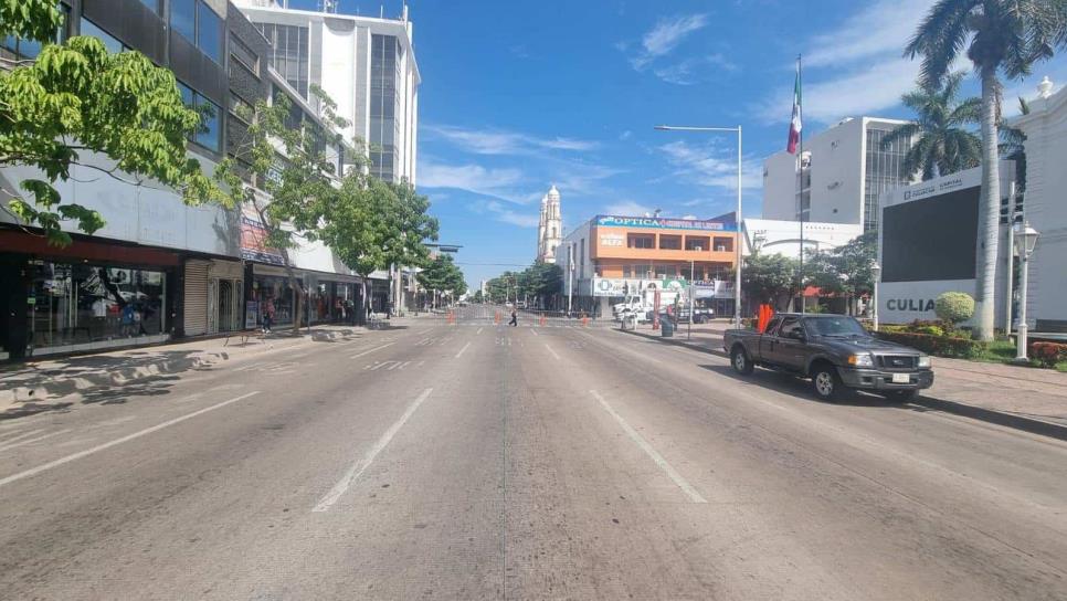 Cierran la avenida Álvaro Obregón en Culiacán este jueves 17 de octubre