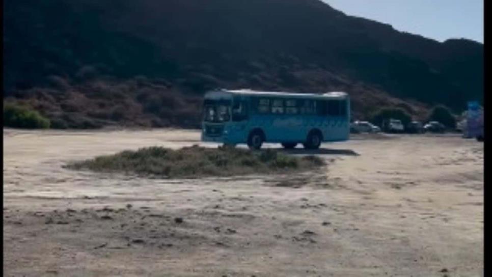 Así es el Playa Bus, el camión que recorre las playas más bonitas de BCS | VIDEO