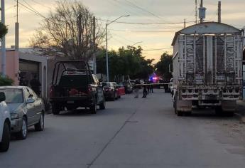 Hombre es asesinado a balazos frente a su domicilio en Los Mochis