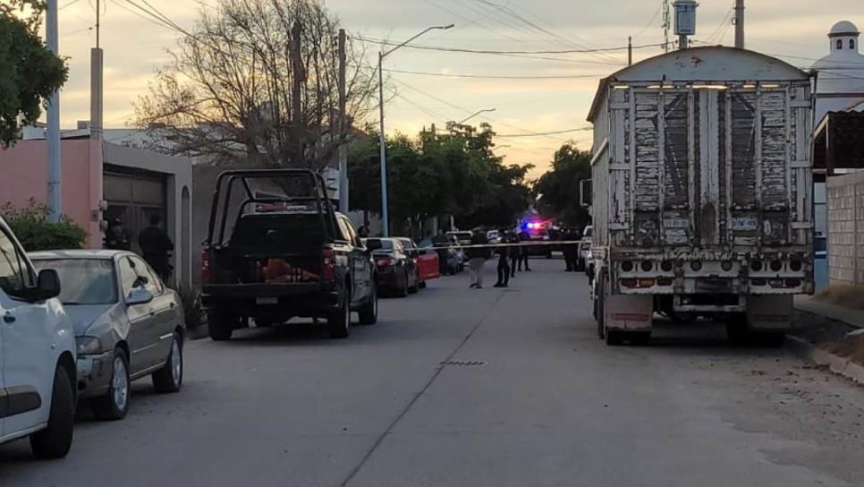 Hombre es asesinado a balazos frente a su domicilio en Los Mochis