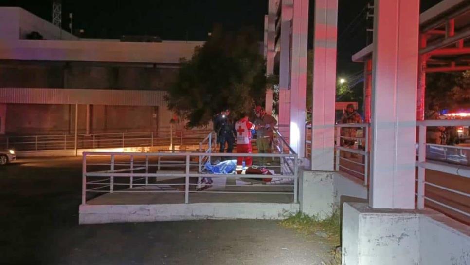 Esperaba el camión, pero una bala perdida impactó su cabeza y le arrebató la vida en Culiacán